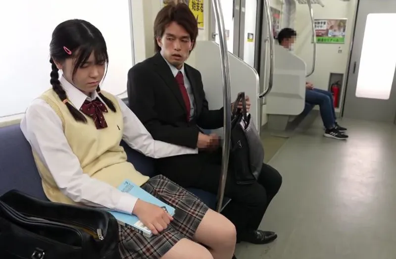 phim sex người giúp việc,sex lop9,eliza ibarra sex Những em em học sinh và những gã biến thái nơi công cộng